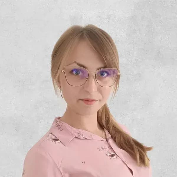 Олена Неверович